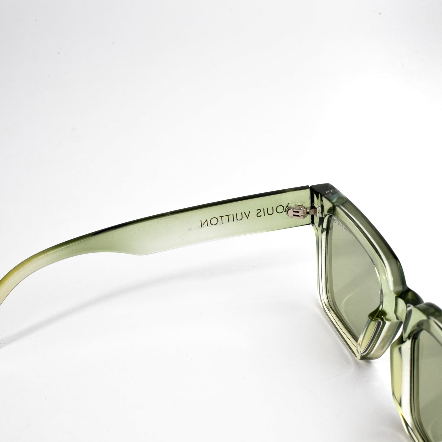 Louis Vuitton | 001